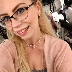 Meet your Posher, Leah